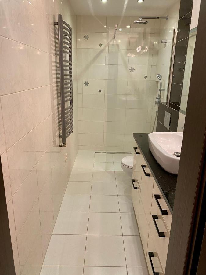 Apartament Centrum 64M2 Klimatyzacja Kędzierzyn-Koźle Exteriör bild
